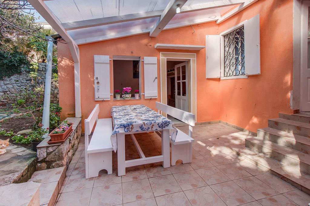 Narcis Central Apartment With Sea & City Views Veli Lošinj Εξωτερικό φωτογραφία