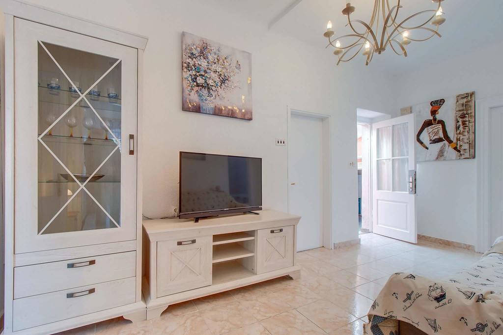 Narcis Central Apartment With Sea & City Views Veli Lošinj Εξωτερικό φωτογραφία