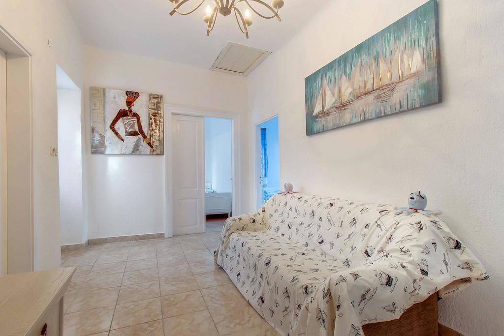 Narcis Central Apartment With Sea & City Views Veli Lošinj Εξωτερικό φωτογραφία