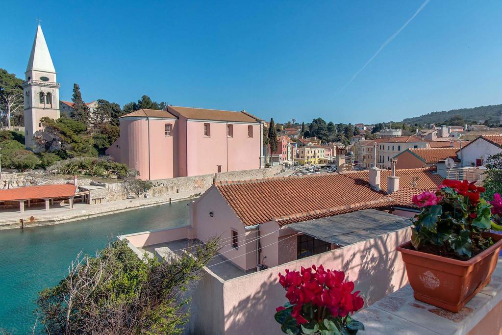 Narcis Central Apartment With Sea & City Views Veli Lošinj Εξωτερικό φωτογραφία